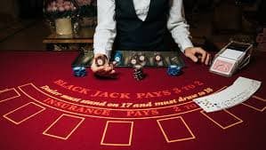 Tim ace 777 bekerja di studio dengan teknologi gaming dan sistem keamanan canggih